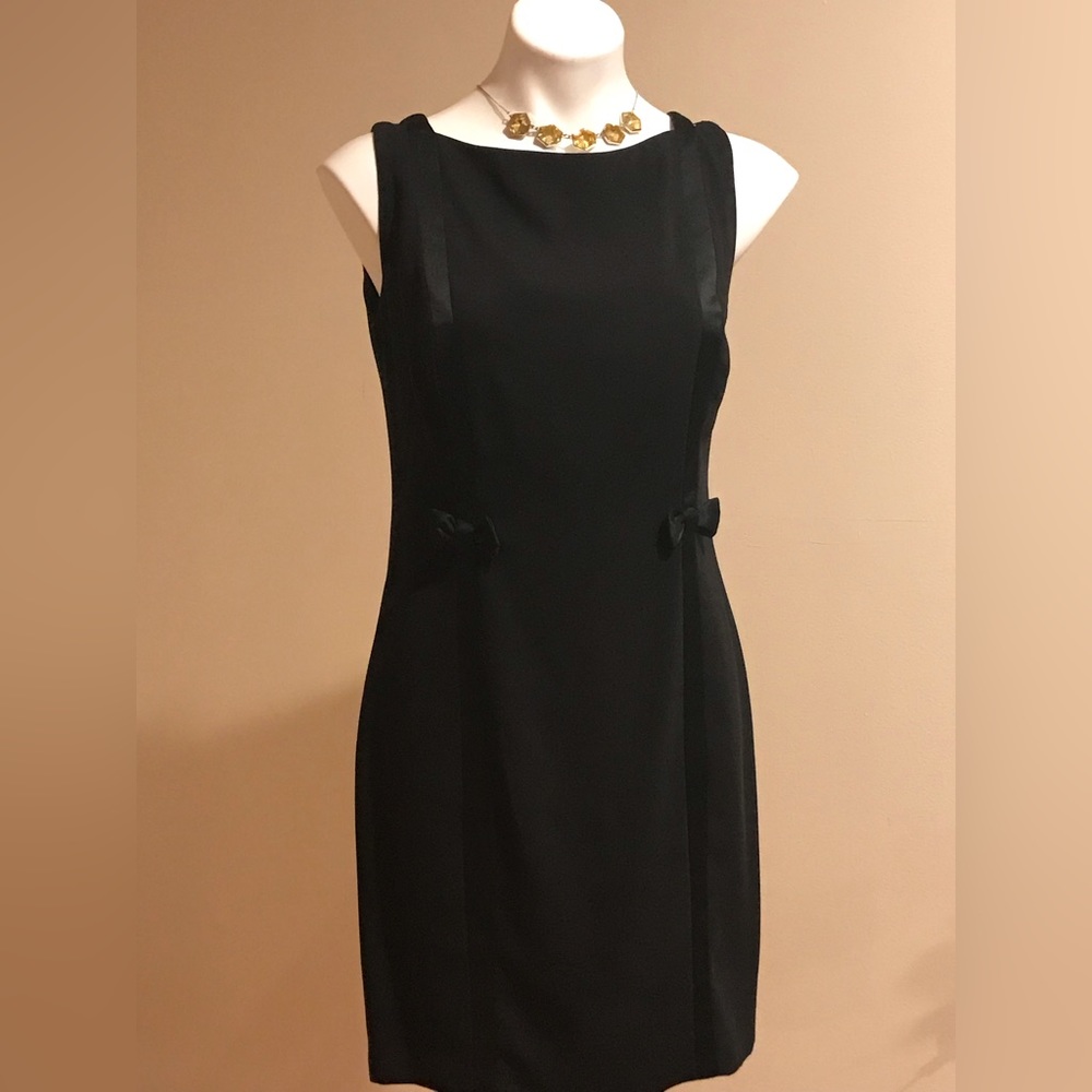 Hannah Hardy Tuxedo Look W/Small Bows In Front Sleeveless Black Dress Si…